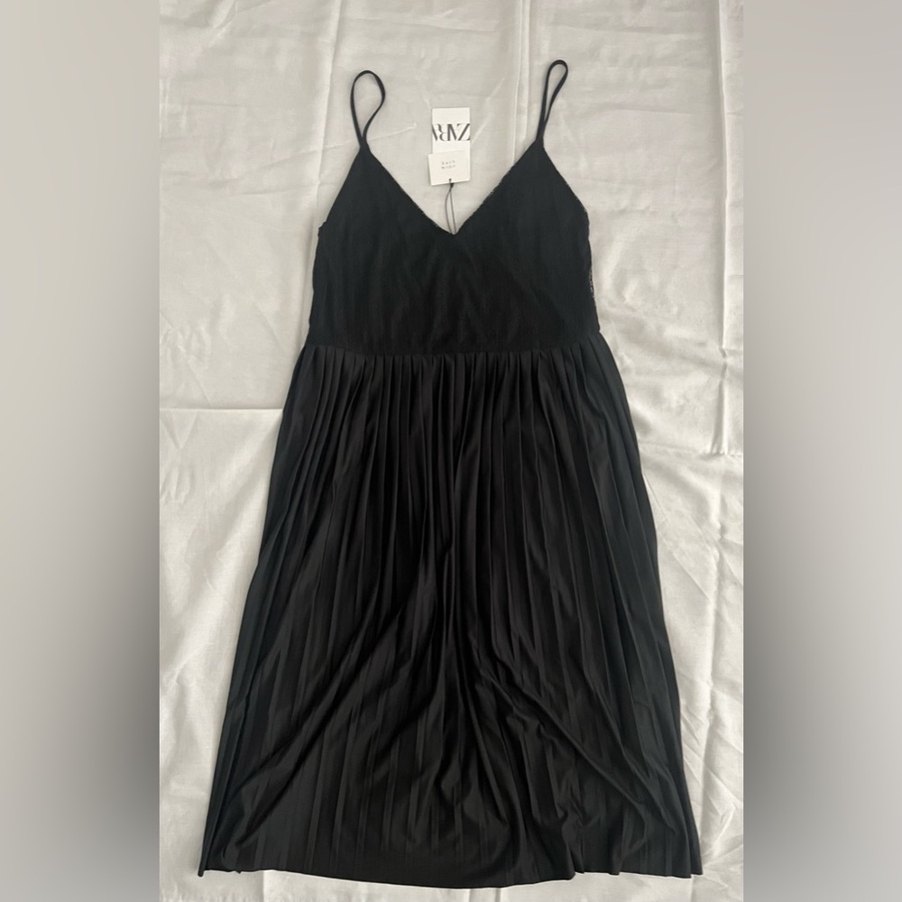 Zara dress - black, patterned top, spaghetti straps, pleated skirt